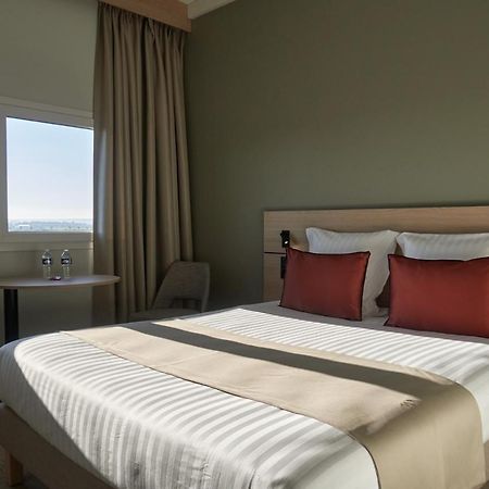 Hotel Akena Troyes - La Chapelle St-Luc Les Noes-pres-Troyes Luaran gambar
